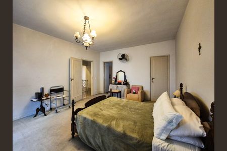 Casa à venda com 490m², 3 quartos e 4 vagas