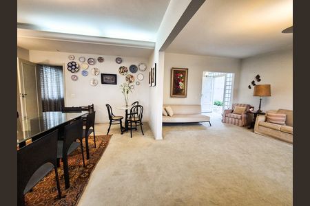 Casa à venda com 490m², 3 quartos e 4 vagas