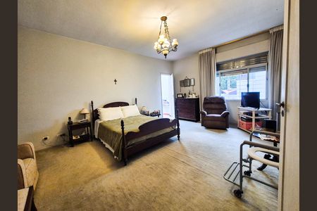 Casa à venda com 490m², 3 quartos e 4 vagas