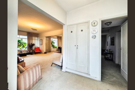 Casa à venda com 490m², 3 quartos e 4 vagas