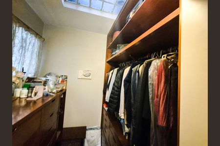 Casa à venda com 490m², 3 quartos e 4 vagas