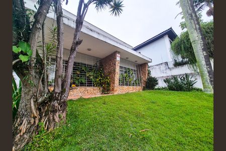 Casa à venda com 490m², 3 quartos e 4 vagas