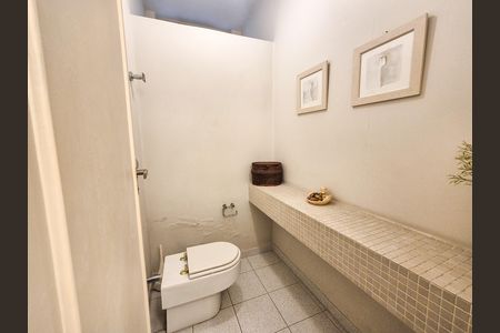 Casa à venda com 490m², 3 quartos e 4 vagas