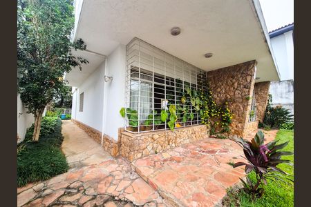 Casa à venda com 490m², 3 quartos e 4 vagas
