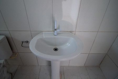 Banheiro de casa para alugar com 1 quarto, 45m² em Jardim Mirante dos Ovnis, Votorantim