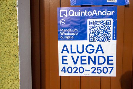 Casa para alugar com 45m², 1 quarto e sem vaga Casa para alugar com 45m², 1 quarto e sem vagaPlaquinha