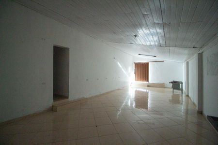 Casa para alugar com 45m², 1 quarto e sem vaga Casa para alugar com 45m², 1 quarto e sem vagaStudio