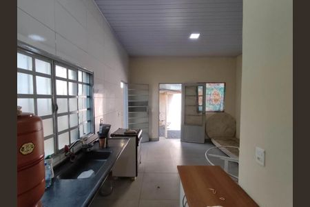 Casa para alugar com 59m², 3 quartos e 1 vaga Casa para alugar com 59m², 3 quartos e 1 vagaSala/cozinha