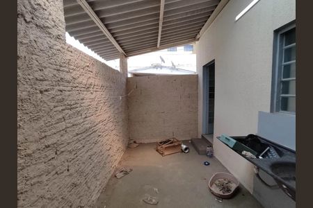 Casa para alugar com 59m², 3 quartos e 1 vaga Casa para alugar com 59m², 3 quartos e 1 vagaÁrea de serviço