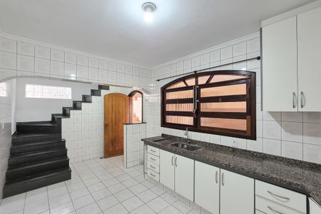 Casa à venda com 240m², 3 quartos e 2 vagasCozinha