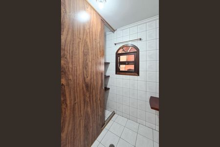 Casa à venda com 240m², 3 quartos e 2 vagasCozinha - dispensa