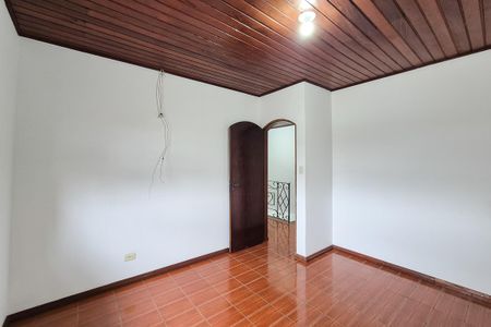 Casa à venda com 240m², 3 quartos e 2 vagasQuarto 2