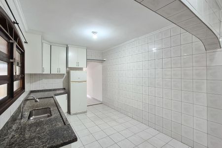 Casa à venda com 240m², 3 quartos e 2 vagasCozinha