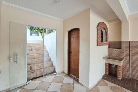 Casa à venda com 240m², 3 quartos e 2 vagasÁrea de Serviço