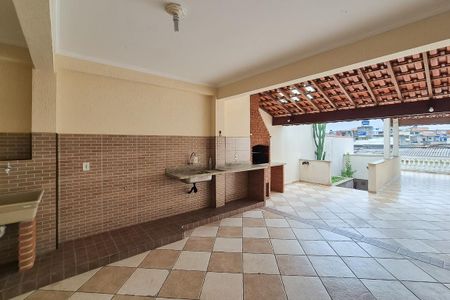 Casa à venda com 240m², 3 quartos e 2 vagasÁrea de Serviço