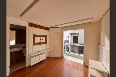 Casa de condomínio à venda com 150m², 3 quartos e 1 vagaSuíte