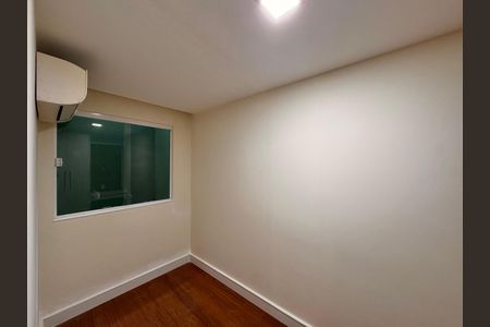Casa de condomínio à venda com 150m², 3 quartos e 1 vagaQuarto 2