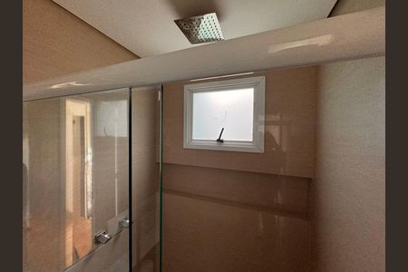 Casa de condomínio à venda com 150m², 3 quartos e 1 vagaSuíte - Banheiro