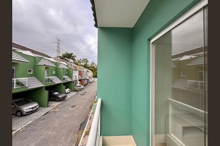 Casa de condomínio à venda com 150m², 3 quartos e 1 vagaSuíte - Varanda