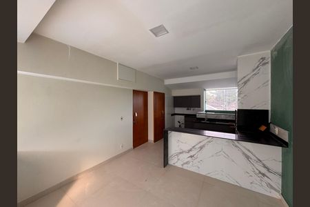 Casa de condomínio à venda com 150m², 3 quartos e 1 vagaTerraço e Área de Serviço