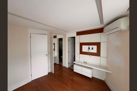Casa de condomínio à venda com 150m², 3 quartos e 1 vagaSuíte