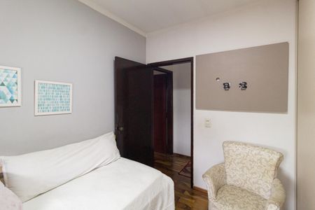 Casa para alugar com 170m², 4 quartos e 4 vagas Casa para alugar com 170m², 4 quartos e 4 vagasQuarto 1