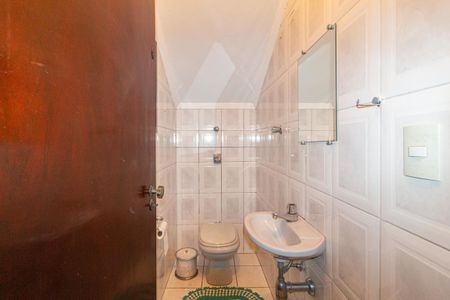 Casa para alugar com 170m², 4 quartos e 4 vagas Casa para alugar com 170m², 4 quartos e 4 vagasBanheiro de serviço