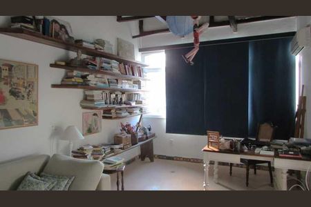 Apartamento à venda com 277m², 4 quartos e 1 vaga