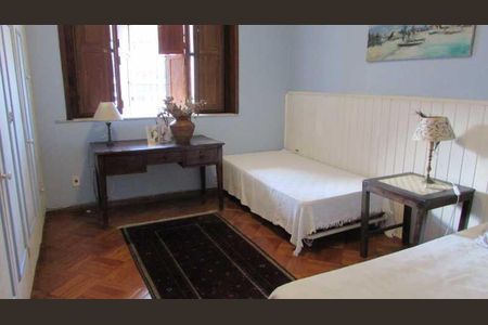 Apartamento à venda com 277m², 4 quartos e 1 vaga