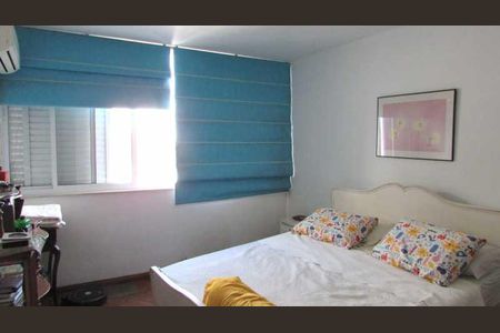 Apartamento à venda com 277m², 4 quartos e 1 vaga