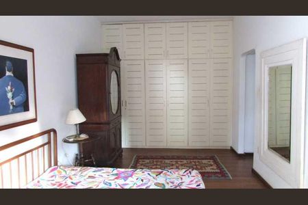 Apartamento à venda com 277m², 4 quartos e 1 vaga
