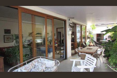 Apartamento à venda com 277m², 4 quartos e 1 vaga