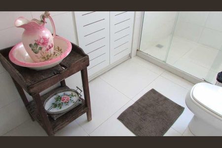 Apartamento à venda com 277m², 4 quartos e 1 vaga