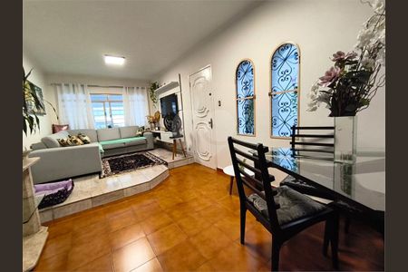 Casa à venda com 2 quartos, 142m² em Jardim Modelo, São Paulo