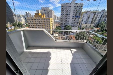 Apartamento à venda com 80m², 2 quartos e 1 vaga