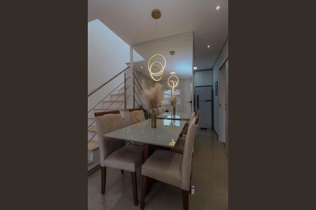 Casa de condomínio à venda com 90m², 2 quartos e 1 vaga Casa de condomínio à venda com 90m², 2 quartos e 1 vagaSala
