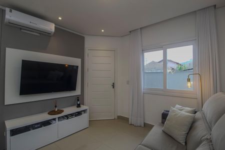 Sala de casa de condomínio à venda com 2 quartos, 90m² em Tristeza, Porto Alegre