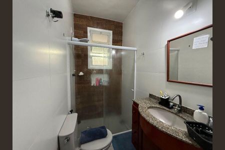 Casa à venda com 137m², 4 quartos e 2 vagas