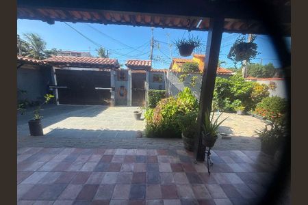 Casa à venda com 137m², 4 quartos e 2 vagas