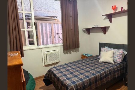 Casa à venda com 137m², 4 quartos e 2 vagas