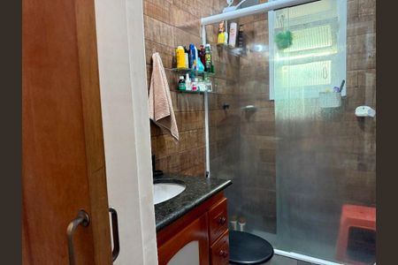 Casa à venda com 137m², 4 quartos e 2 vagas