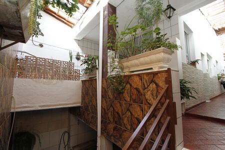 Escada de casa à venda com 4 quartos, 125m² em Padre Eustáquio, Belo Horizonte