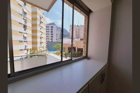 Apartamento à venda com 95m², 2 quartos e 1 vaga