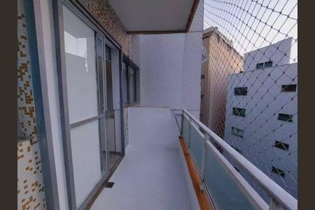 Apartamento à venda com 95m², 2 quartos e 1 vaga