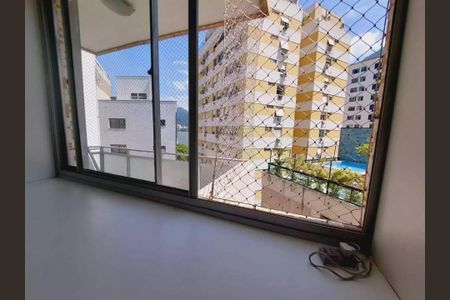 Apartamento à venda com 95m², 2 quartos e 1 vaga