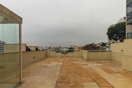 Apartamento para alugar com 37m², 2 quartos e sem vaga