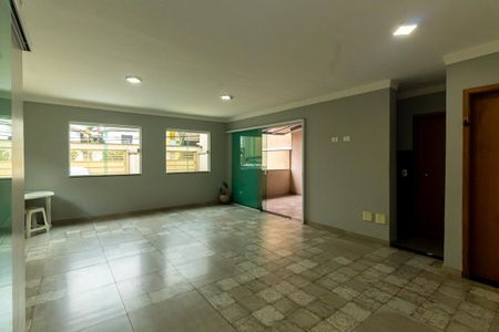 Apartamento para alugar com 37m², 2 quartos e sem vaga