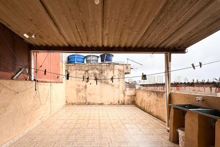 Casa à venda com 210m², 4 quartos e 2 vagas Casa à venda com 210m², 4 quartos e 2 vagasÁrea de Serviço - Casa 1