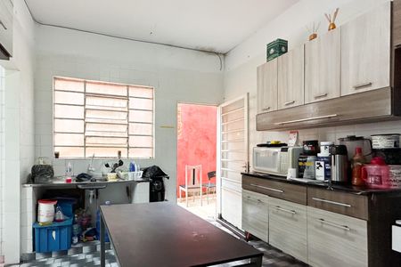 Casa à venda com 210m², 4 quartos e 2 vagas Casa à venda com 210m², 4 quartos e 2 vagasCozinha - Casa 2