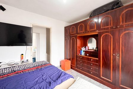 Casa à venda com 210m², 4 quartos e 2 vagas Casa à venda com 210m², 4 quartos e 2 vagasQuarto 2 - Casa 2
